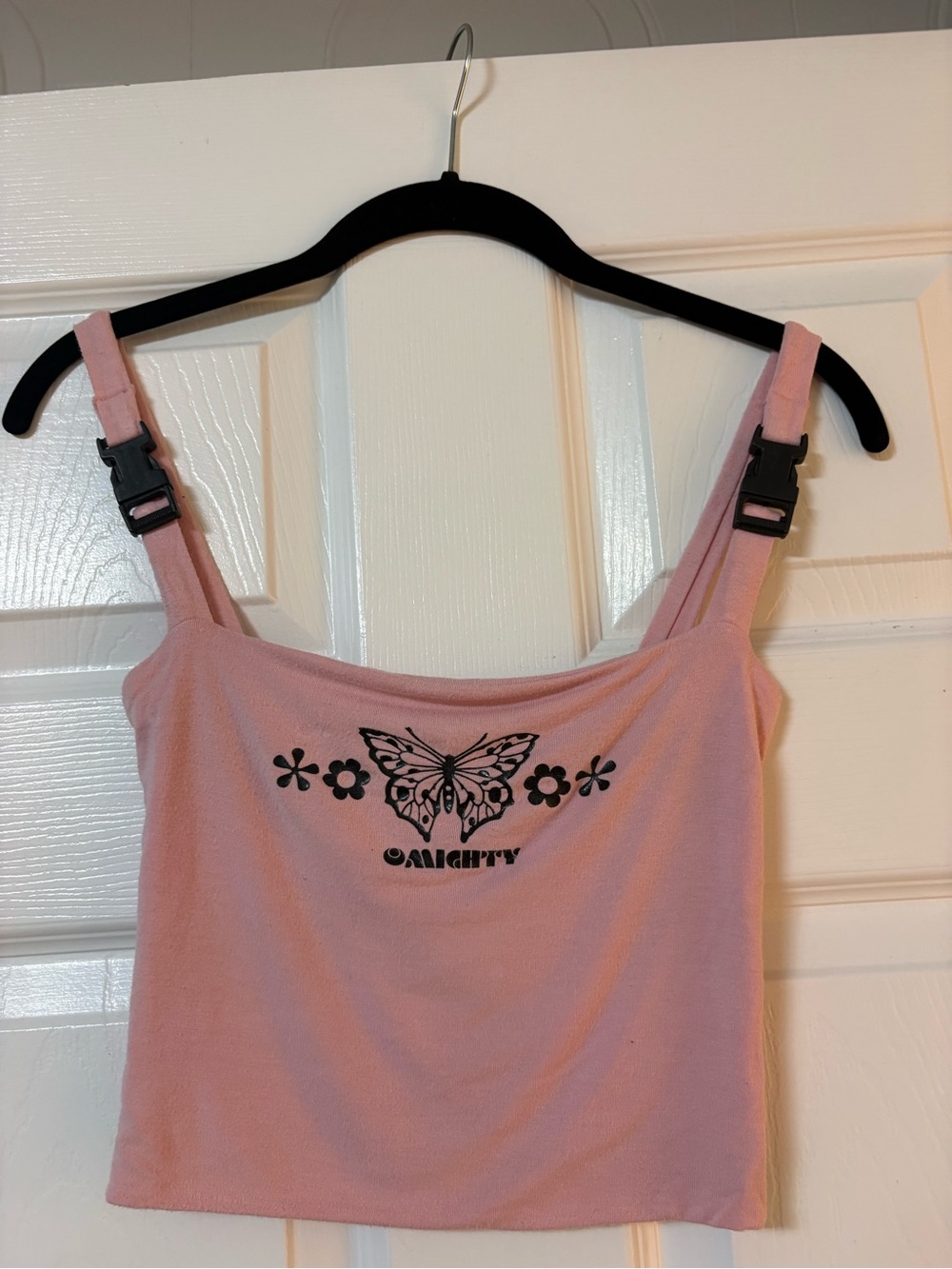 omighty Pink Butterfly Graphic Crop Tank